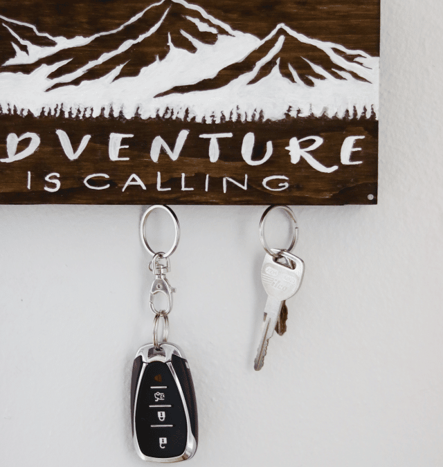 DIY MAGNETIC KEY HOLDER